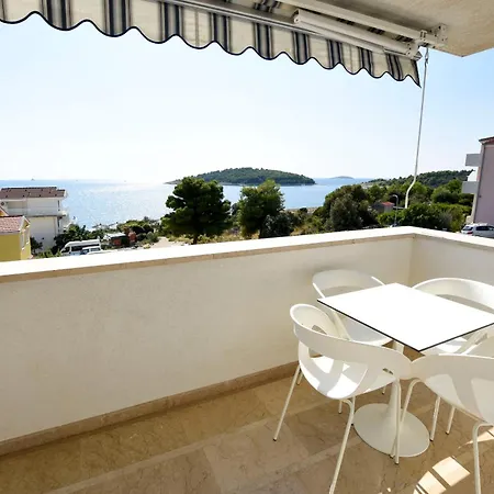 Marin * 로고즈니차