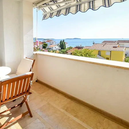 Marin * 로고즈니차